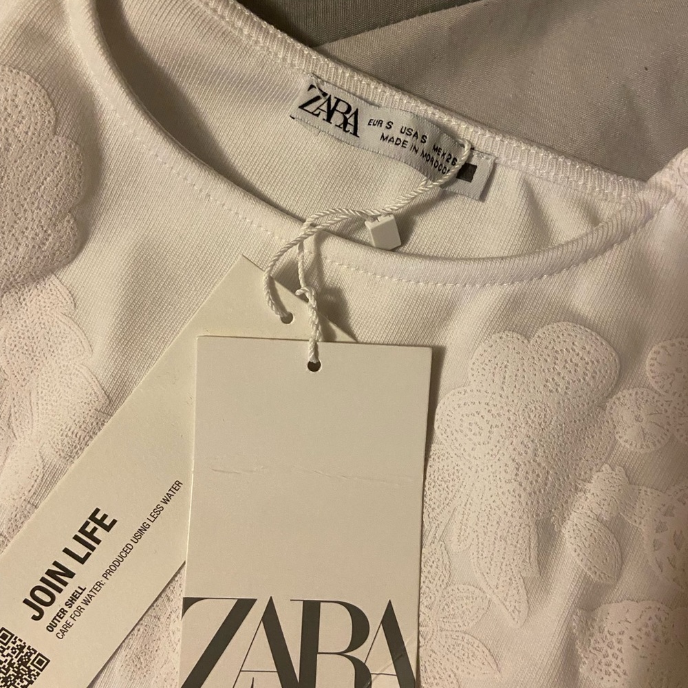 Zara balloon sleeve bodysuit - Picture 2 of 4